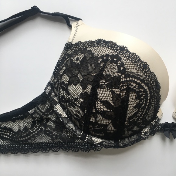 Victoria's Secret Miraculous Bombshell - Size 32B - Picture 2 of 7